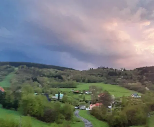 아파트 Pod Modrzewiem Agroturystyczne Mieszkania Turystyczne *