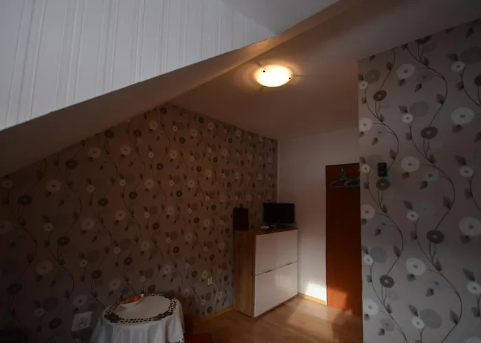 דירה Pod Modrzewiem Agroturystyczne Mieszkania Turystyczne *